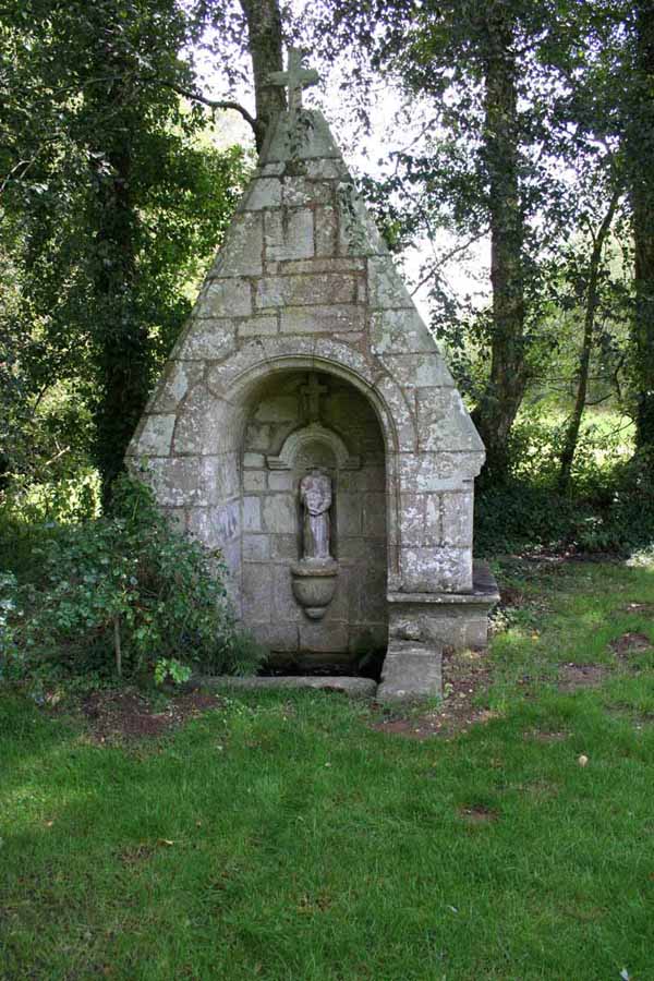 Click for the gallery page to add comments and vote (PID:74690) St Noyale Well