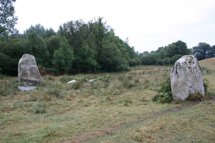 Click for the gallery page to add comments and vote (PID:32188) Les Trois Menhirs de Saint-Etienne