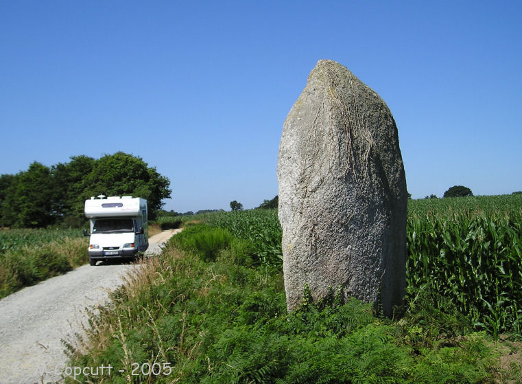 Lann Doaur menhir