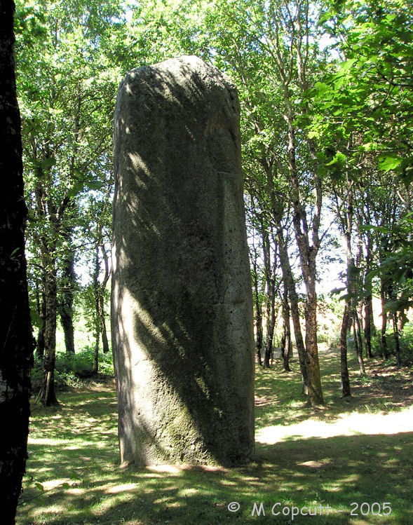 Kermarquer menhir