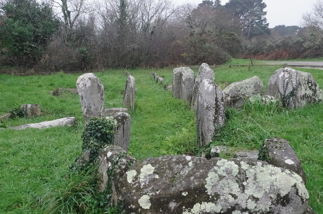 Click for the gallery page to add comments and vote (PID:144905) Cruguellic dolmen