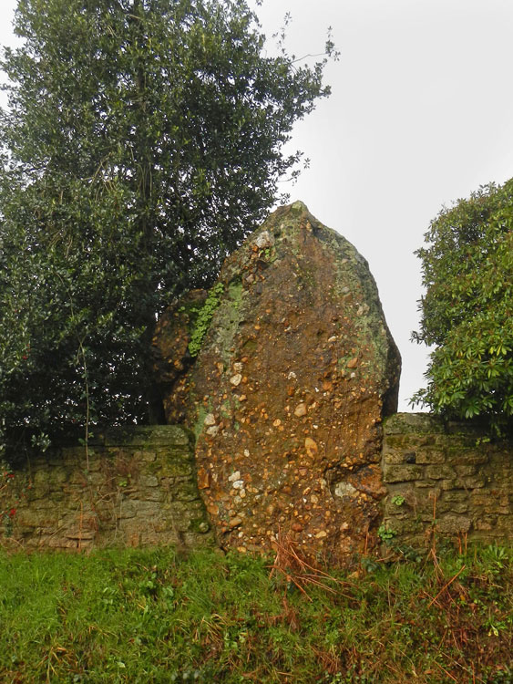 Click for the gallery page to add comments and vote (PID:116414) Menhir de la Chapelle de la Houssaie