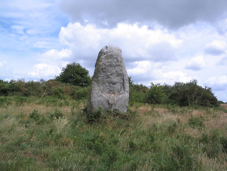 Ilot de Nestadio menhir