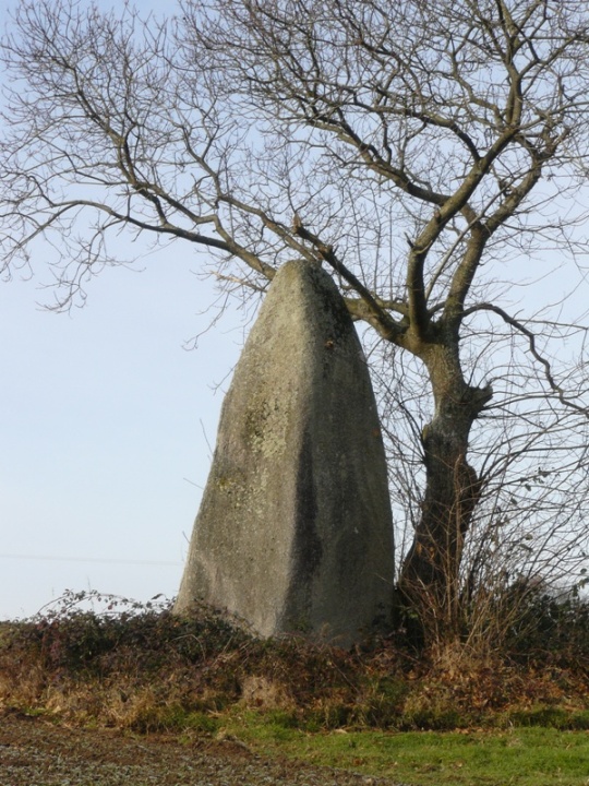 Kerarmel menhir