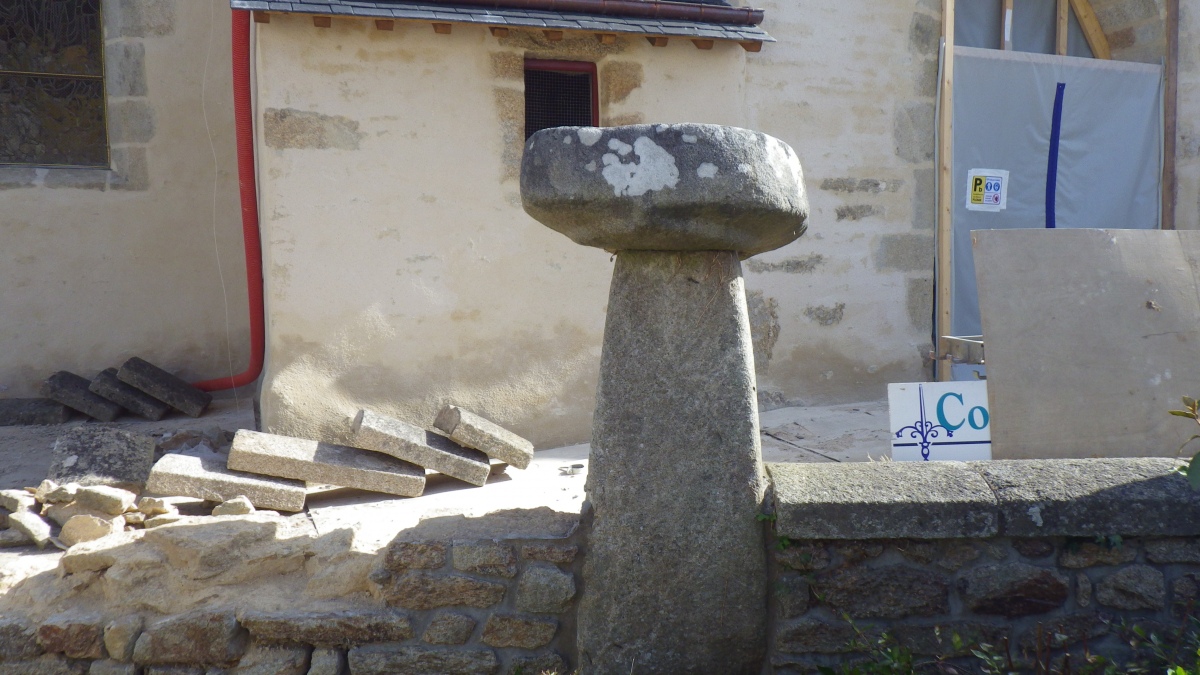 Stèle de Camors