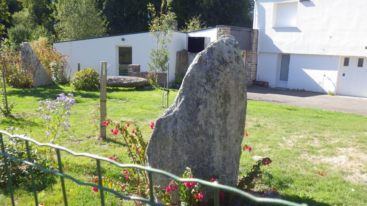 Menhirs de Lambel