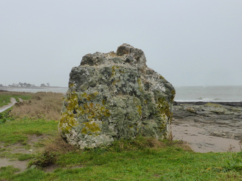 Menhir dit Pierre Jaune de Kercambre