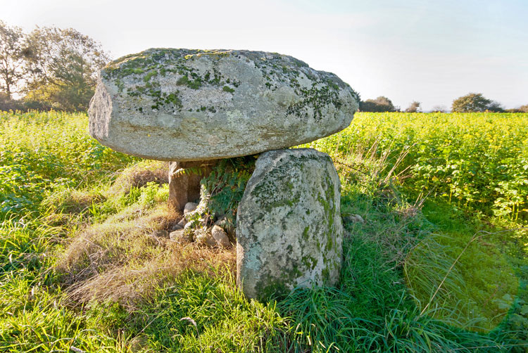 Click for the gallery page to add comments and vote (PID:114943) Kermabon dolmen