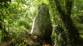 Menhir dit Men Glass
