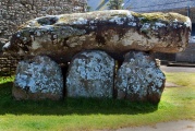 Click for full size image of Crucuno dolmen (PID:103352) Crucuno dolmen
