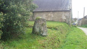Menhir de la Chapelle Sainte-Emerence