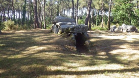 Mané-Kerioned Dolmen