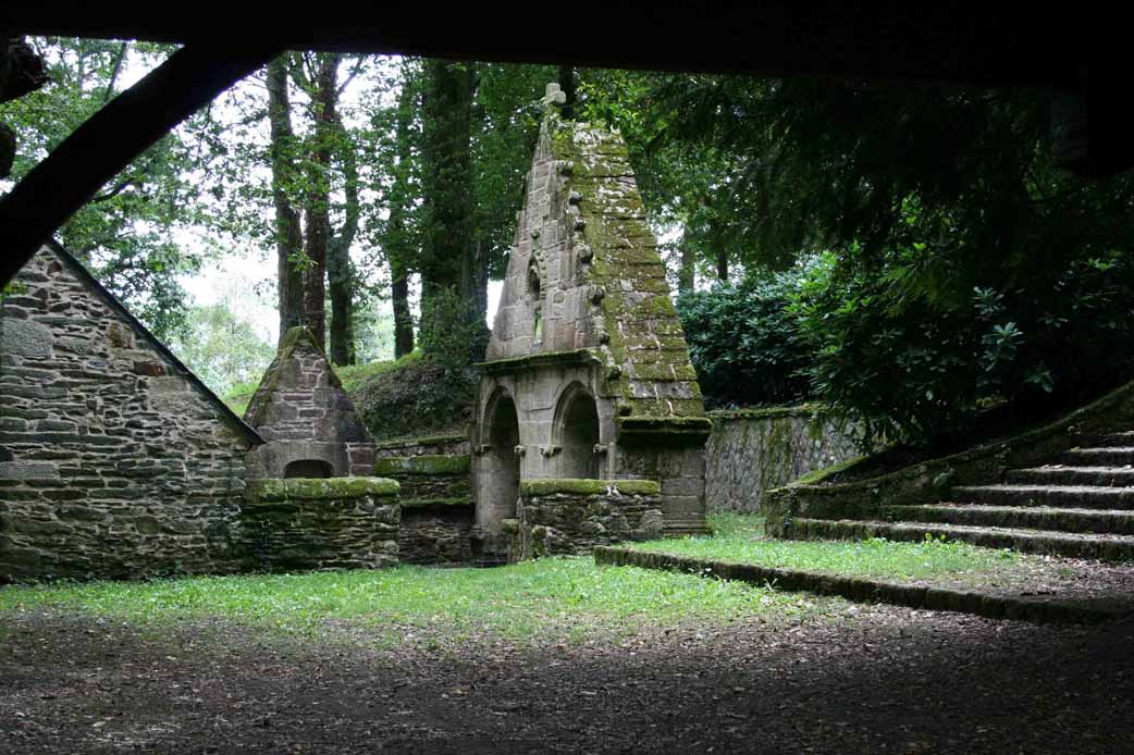 Click for the gallery page to add comments and vote (PID:74689) Les Trois Fontaine Noyal-Pontivy
