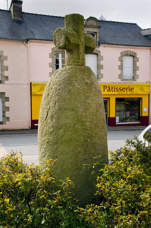 Click for the gallery page to add comments and vote (PID:105552) Stèle de Reguiny