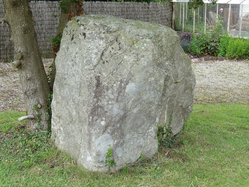 Click for the gallery page to add comments and vote (PID:189470) Menhir de Keroyal