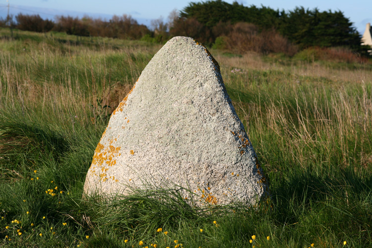 Click for the gallery page to add comments and vote (PID:47346) Plage de Porz-Carn menhir