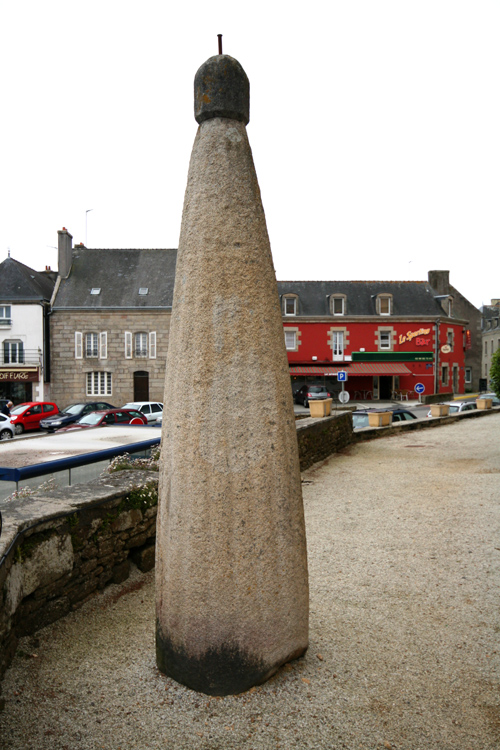 Click for the gallery page to add comments and vote (PID:47432) Stèle À Bonnet D'Evêque