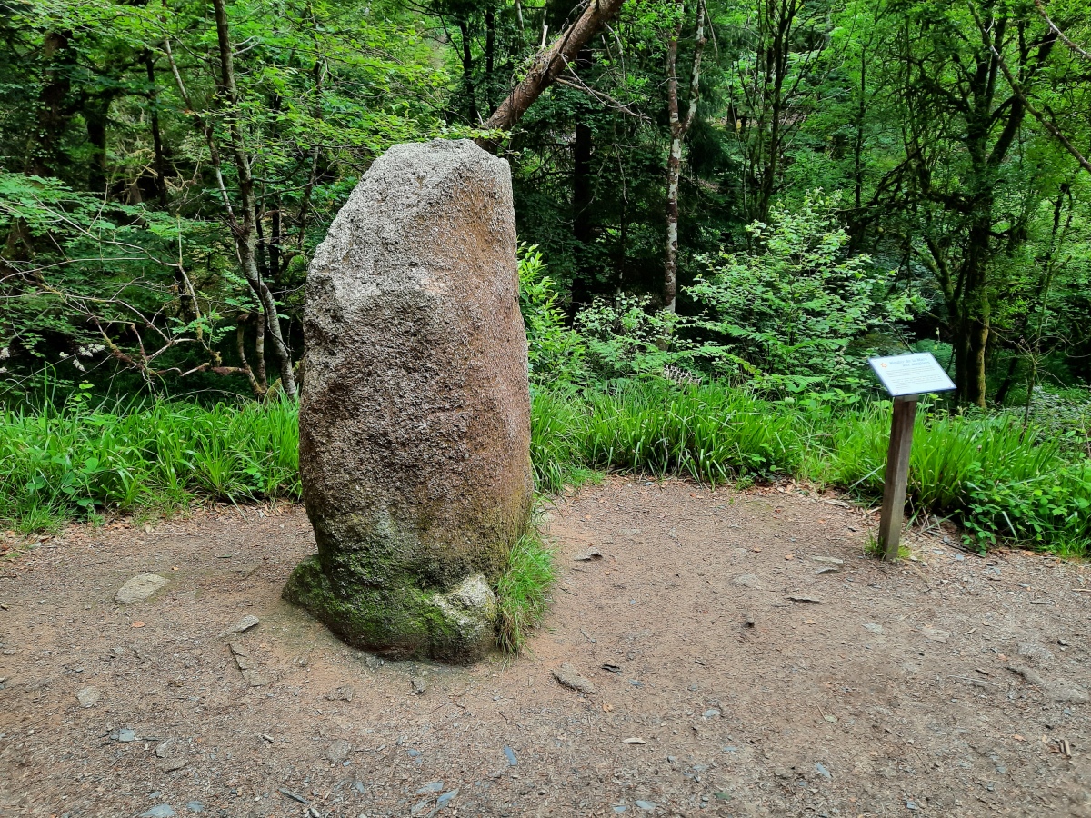 Click for the gallery page to add comments and vote (PID:275451) Menhir d'Artus
