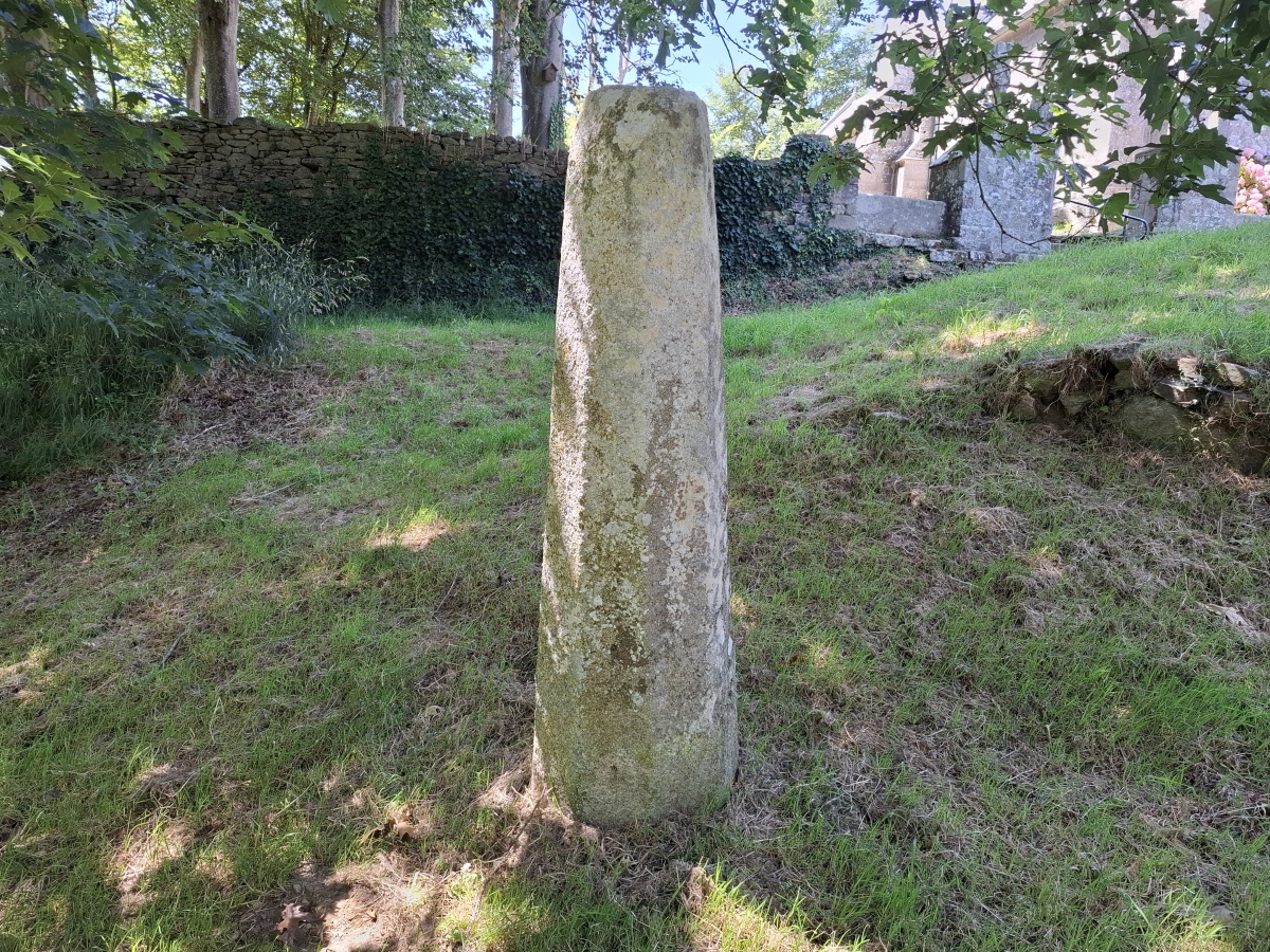 Chapelle de Lannourec stèle
