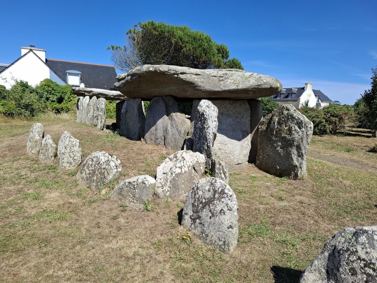 Pors Poulhan allée couverte