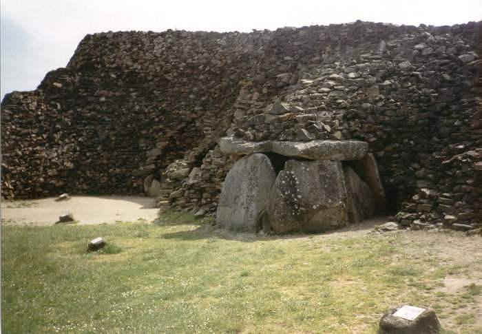 Click for the gallery page to add comments and vote (PID:9924) Barnenez Cairn