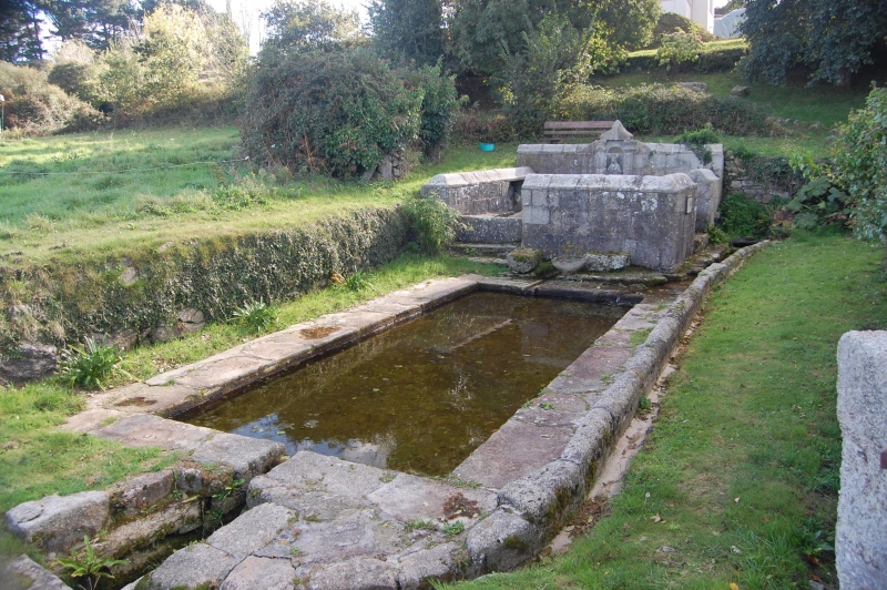 Click for the gallery page to add comments and vote (PID:128632) Fontaine de St Goulven