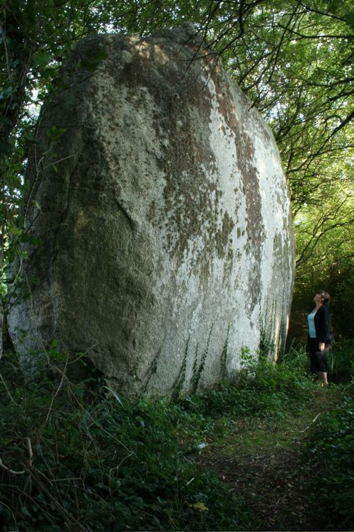 Click for the gallery page to add comments and vote (PID:32987) Menhir de Kerscaven 2