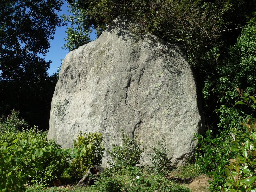 Menhir de Kerscaven 2