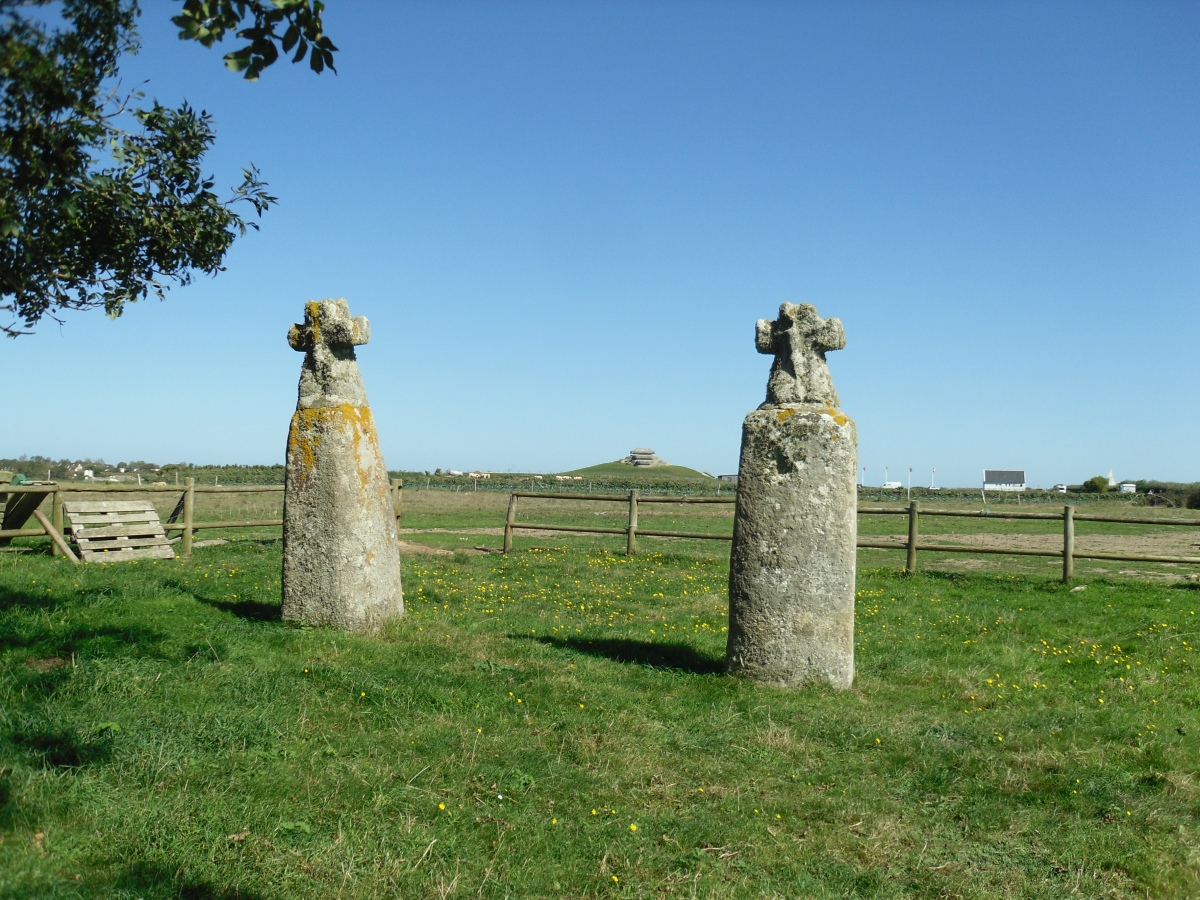 Les Stèles Gauloises de Saint Mathieu