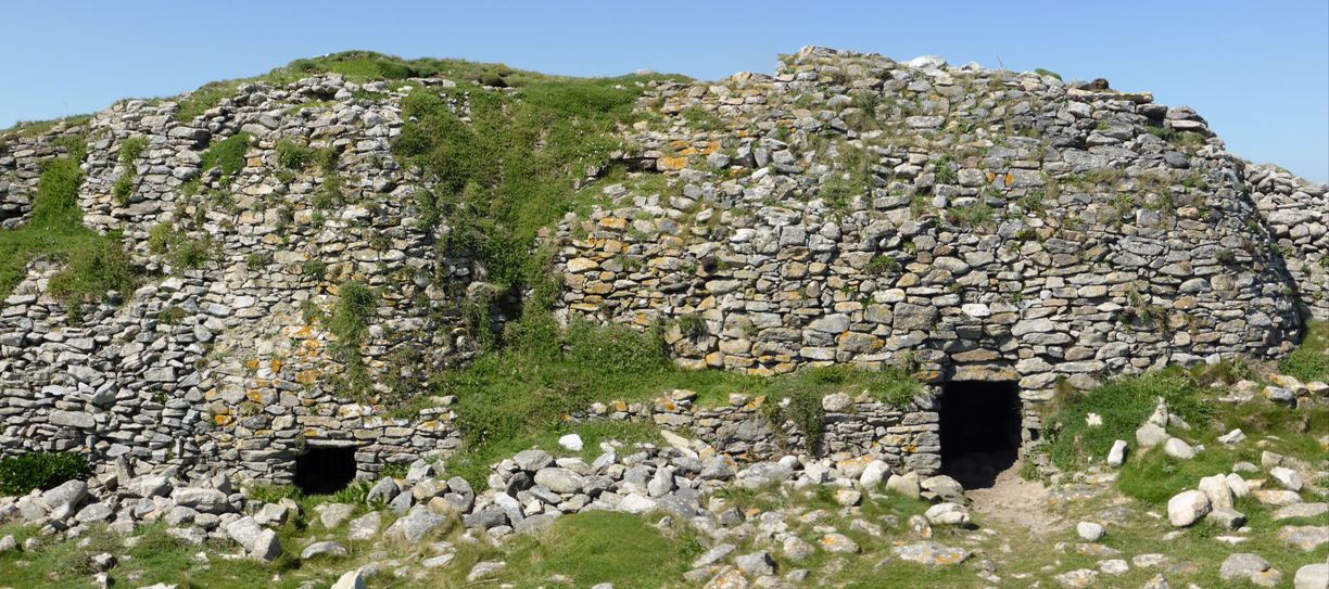 Click for the gallery page to add comments and vote (PID:118686) Île Carn cairn