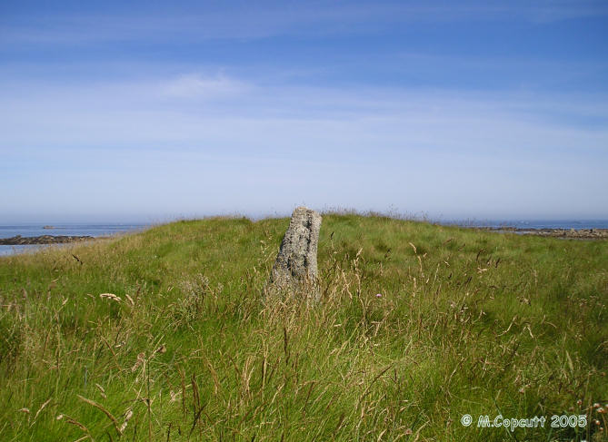 Île Tariec cairn