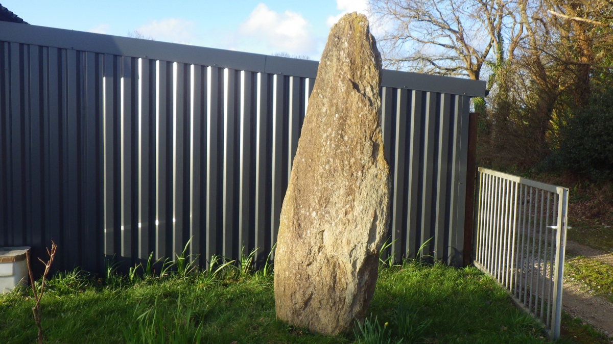 Menhir de Kervigot