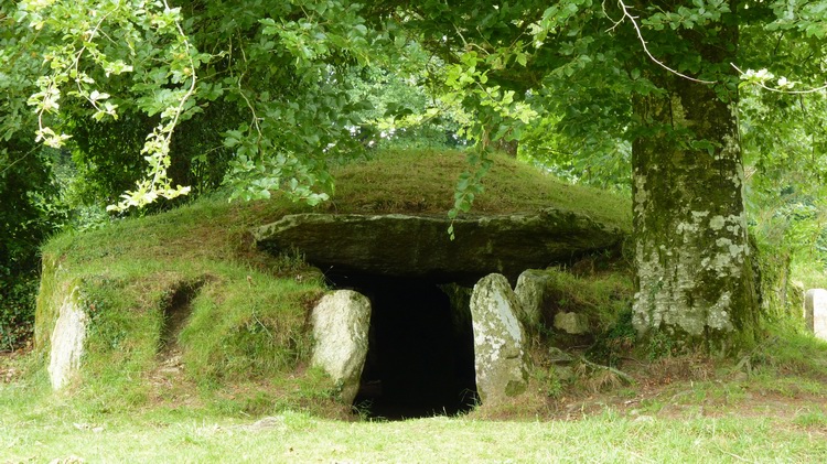 Ty ar Boudiquet dolmen