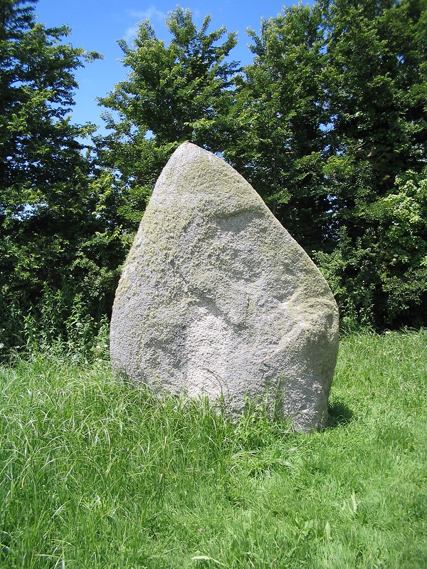 Guilvinec menhir