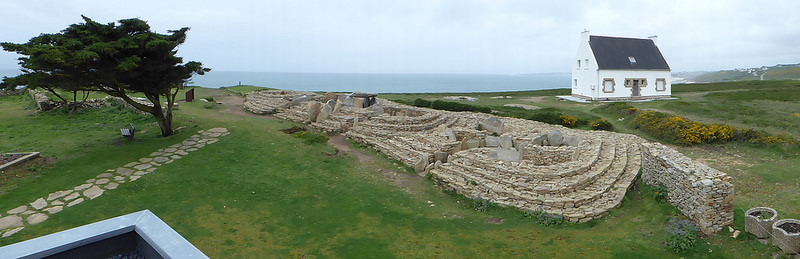 Click for the gallery page to add comments and vote (PID:132495) Cairn de Menez Dregan