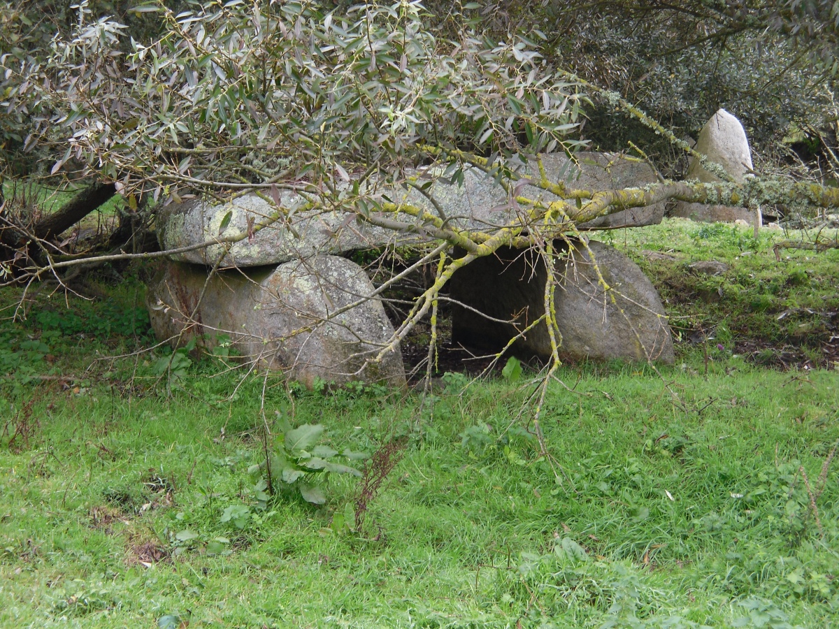 Dolmen de Kerizella