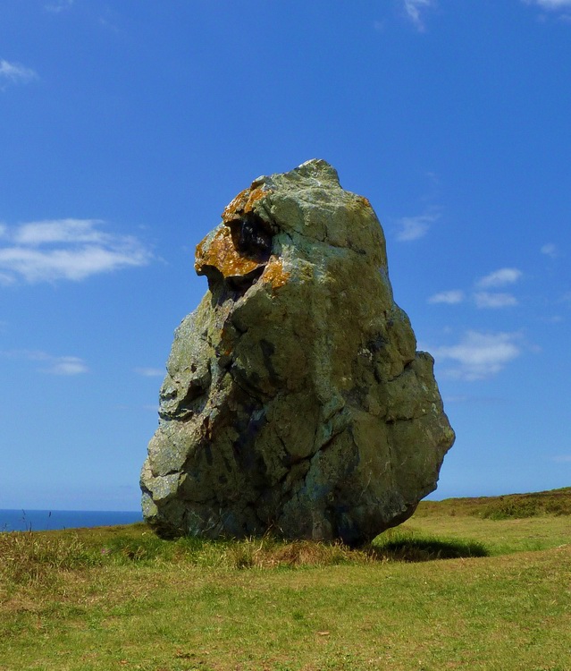 Lostmarc'h menhir