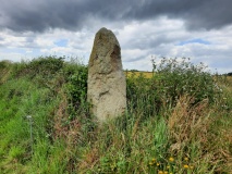 Menhir de Kerezog