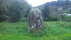 Menhir de Kerloussouarn