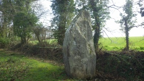 Ruot Nevez menhir