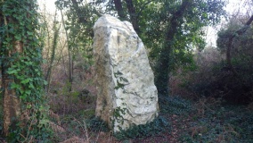 Menhir de Castell ar Jolu