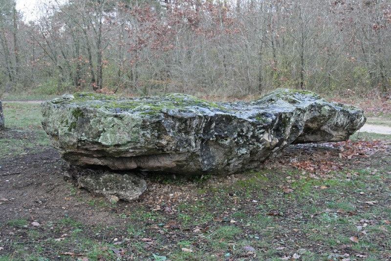 Continvoir Dolmen