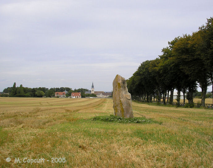 Menhir de la Croix Saint Jacques