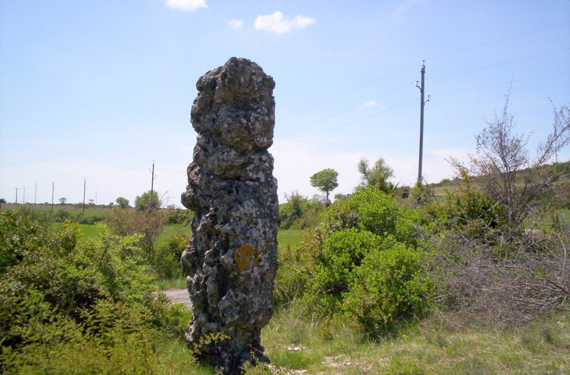 Click for the gallery page to add comments and vote (PID:40715) Avernat menhir