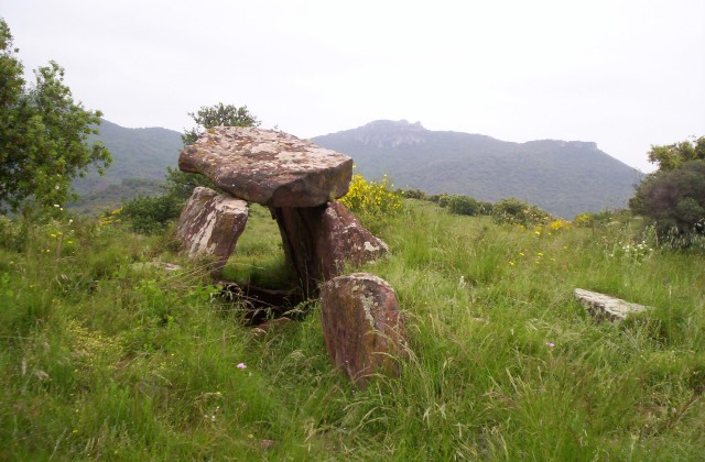 Click for the gallery page to add comments and vote (PID:53979) Dolmen des Isserts