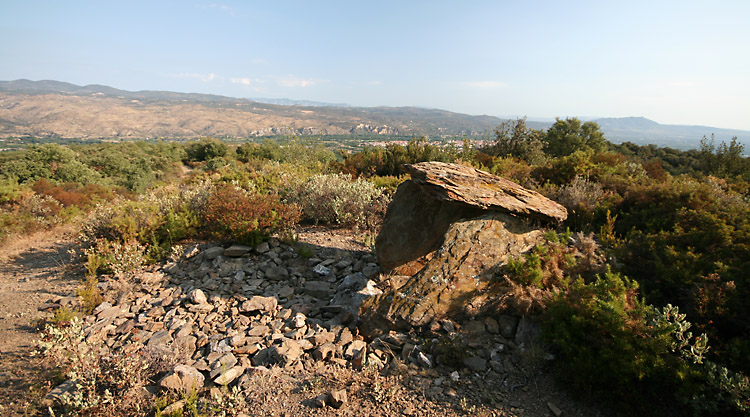 Click for the gallery page to add comments and vote (PID:42001) Dolmen des Rières