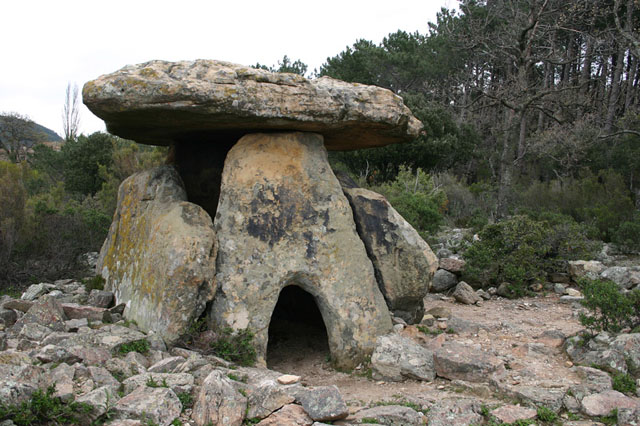 Coste-Rouge Dolmen