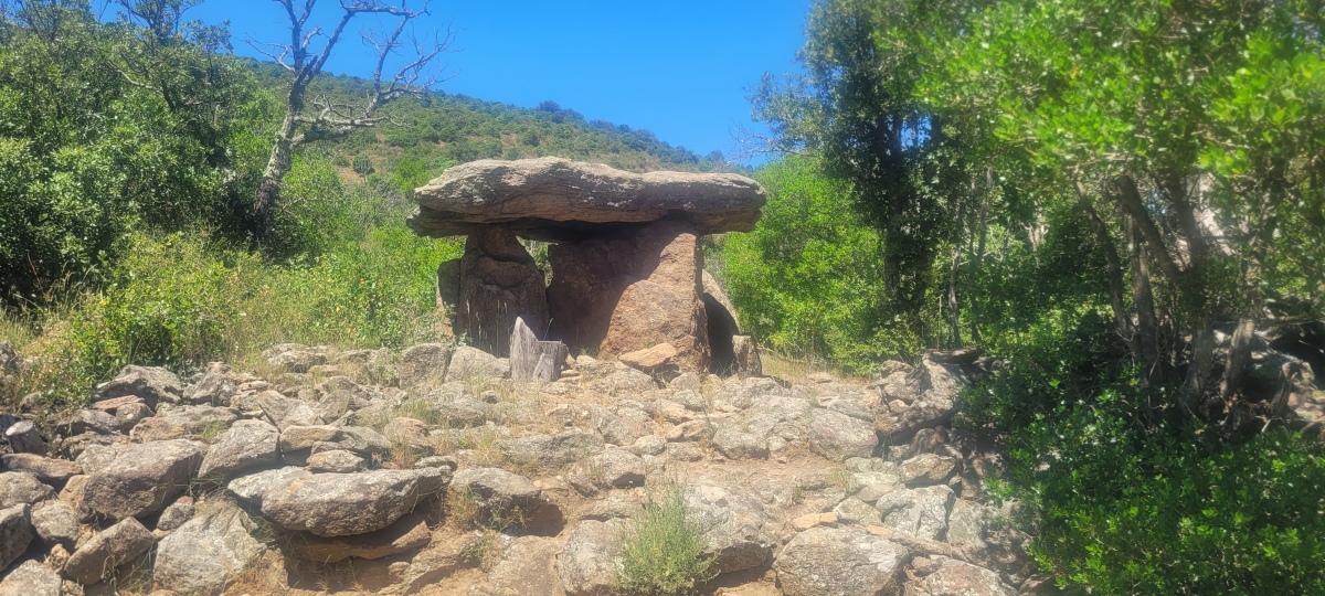 Click for the gallery page to add comments and vote (PID:306306) Dolmen de la Cauna del Moro