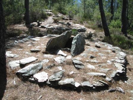 Peyraube dolmens