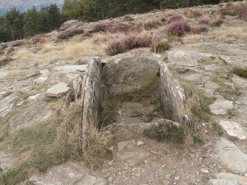 Click for the gallery page to add comments and vote (PID:139902) Claroudens dolmen